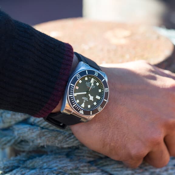 M25610TNL-0001-1_komp