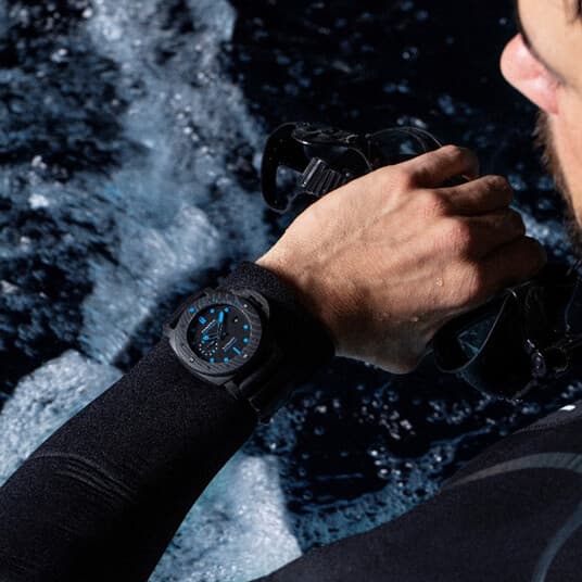 PAM1616-Wrist-shot_komp