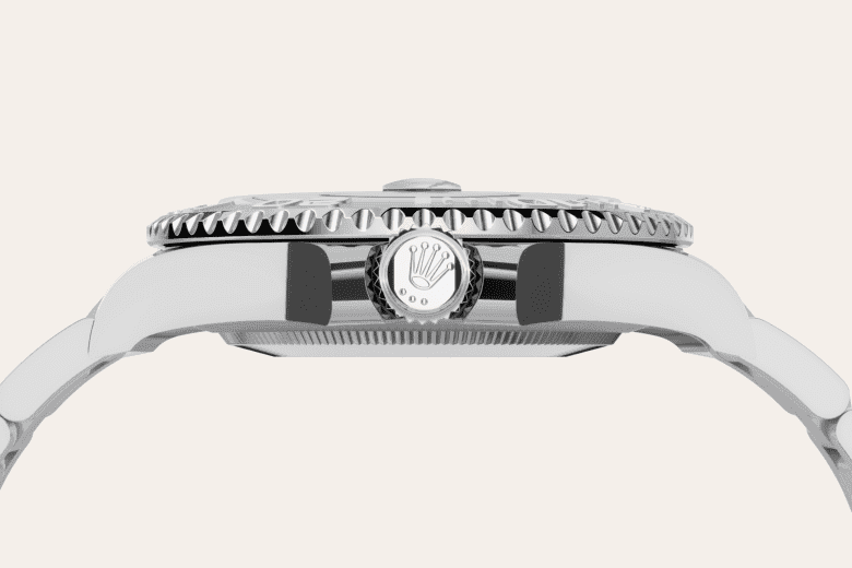 Feature3_Asset portrait M126622-0001