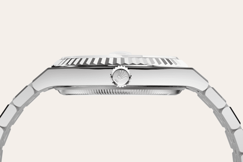 Feature3_Asset portrait M127234-0001