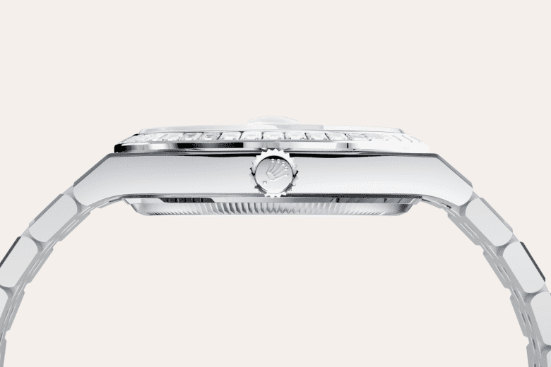 Feature3_Asset portrait M127286TBR-0001