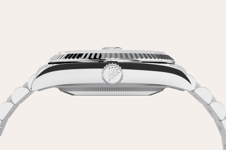 Feature3_Asset portrait M128236-0018