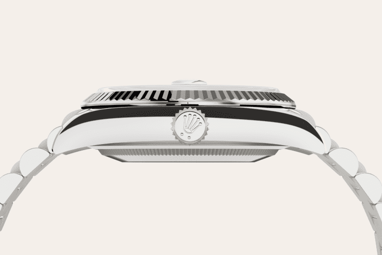 Feature3_Asset portrait M128239-0005