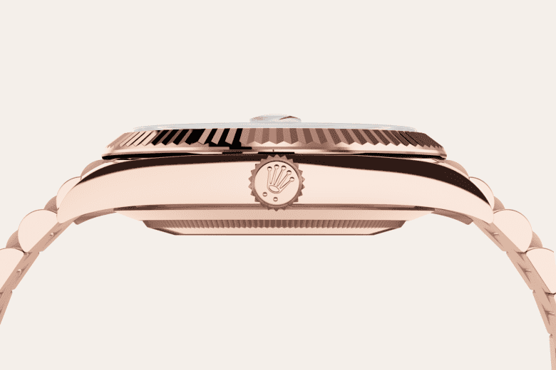 Feature3_Asset portrait M228235-0055