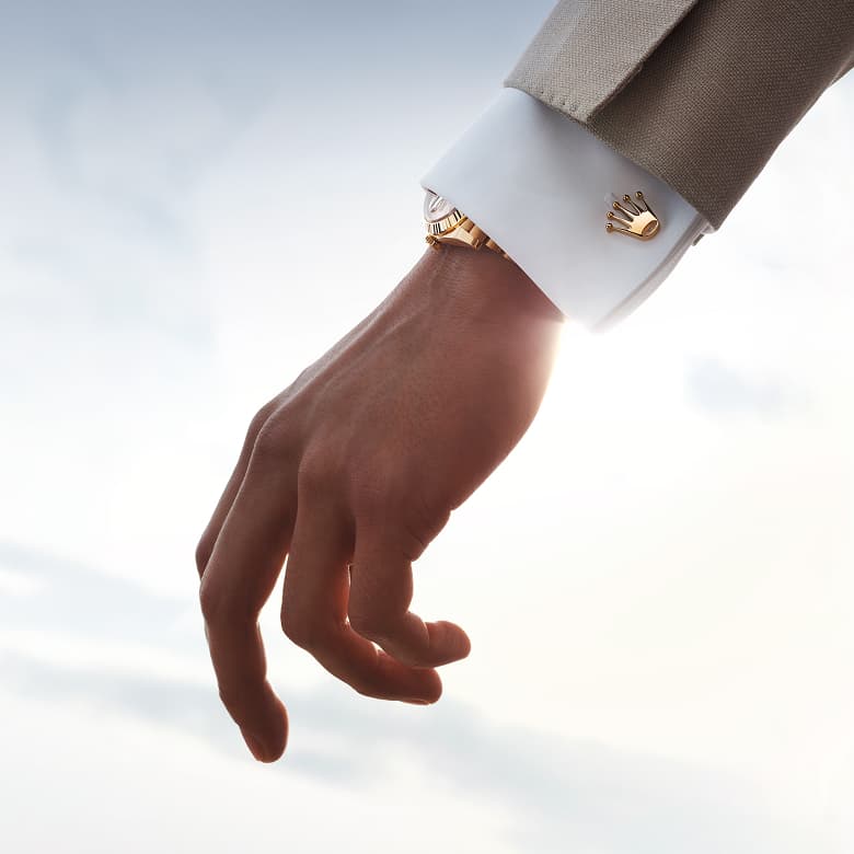 rolex-accessories-rolexcufflinks_2403jva_001-portrait