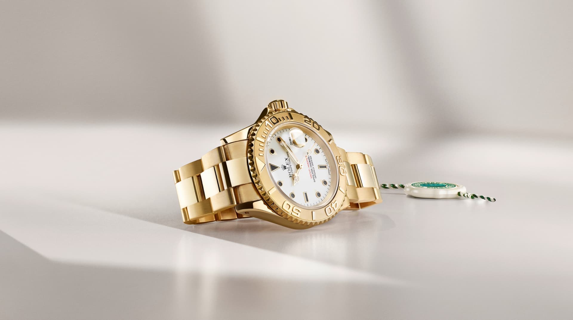 rolex-cpo-built-to-last-yacht-master-m16628_2403ac_003-landscape